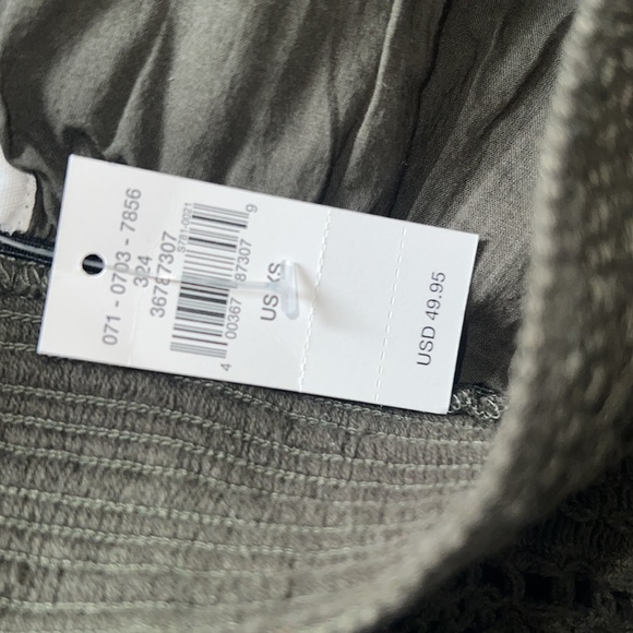 aerie green textured crochet style skirt - Picture 4 of 5